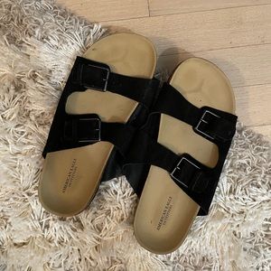 American Eagle Sandals